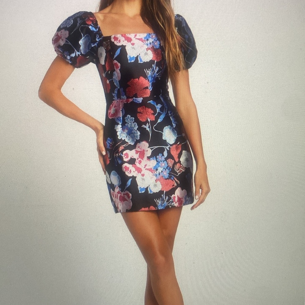 Lulu’s black floral jacquard puff sleeve mini dress size M